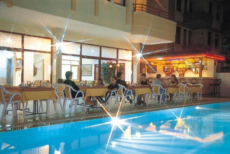 Amber-Rose Apart Hotel Alanya Bagian luar foto